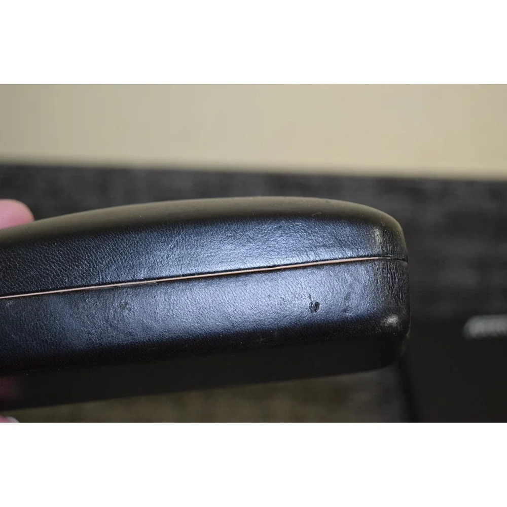 Oakley Sunglasses Eyeglasses Clam Shell Black - Logo CASE ONLY - Flaw